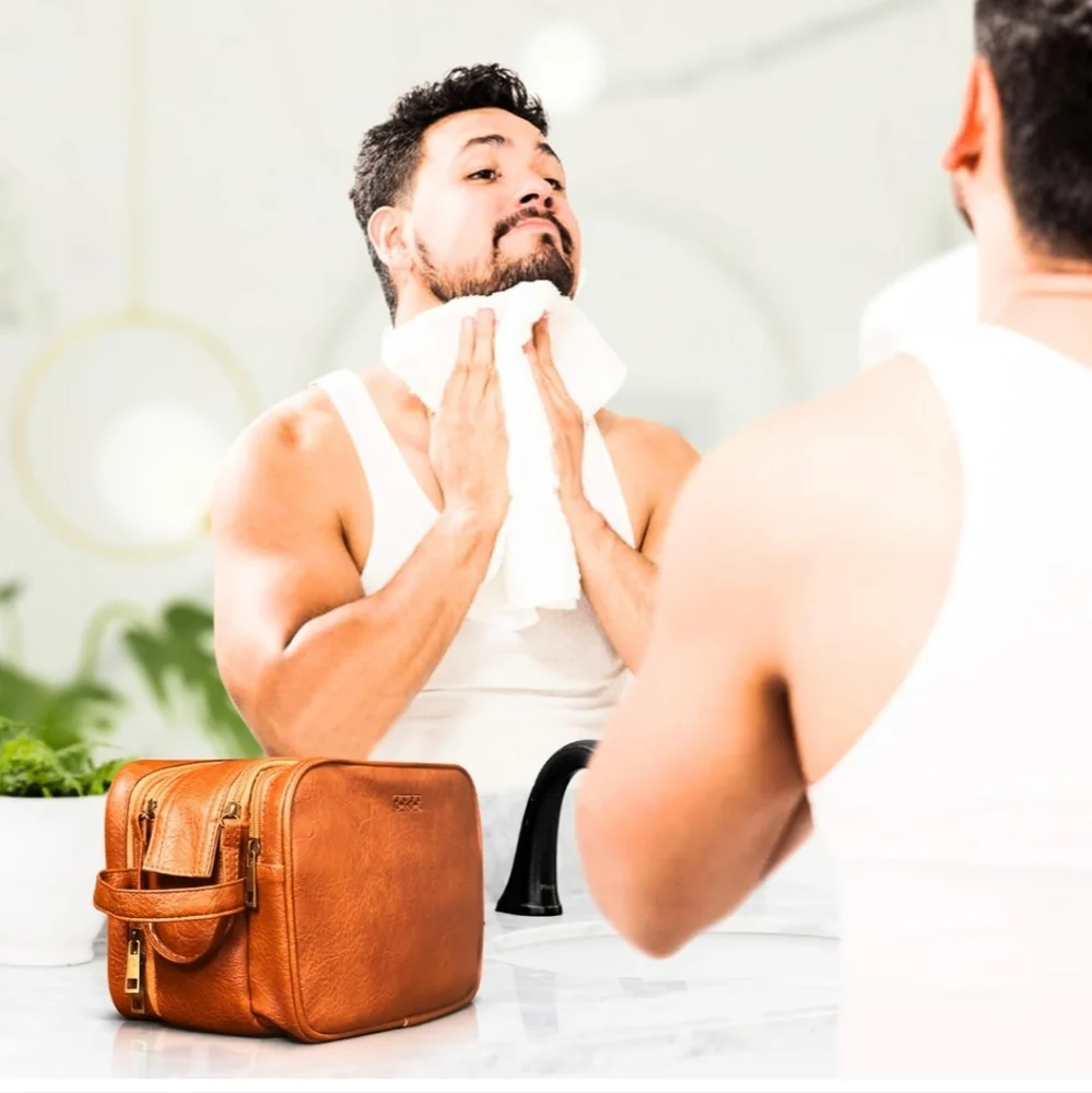 Brown Leather Men's/Women's Toiletry Bag - Picture 6 of 8